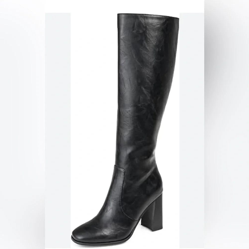 Journee Collection sole material